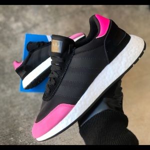 womens adidas black and pink trainers